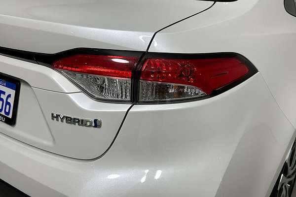 2021 Toyota COROLLA SX HYBRID ZWE211R