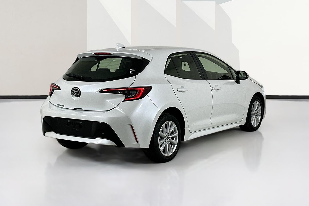 2023 Toyota COROLLA ASCENT SPORT MZEA12R