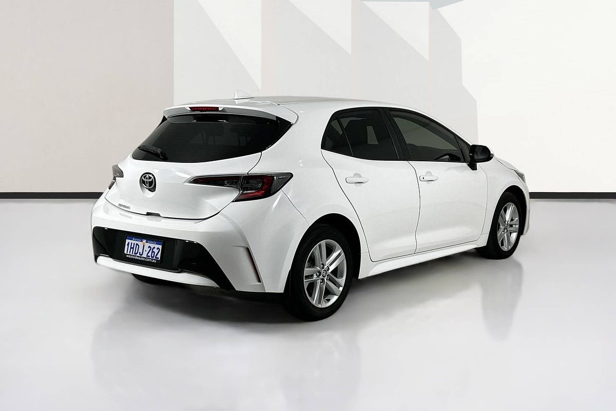 2020 Toyota COROLLA ASCENT SPORT MZEA12R