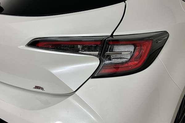 2019 Toyota COROLLA ZR MZEA12R