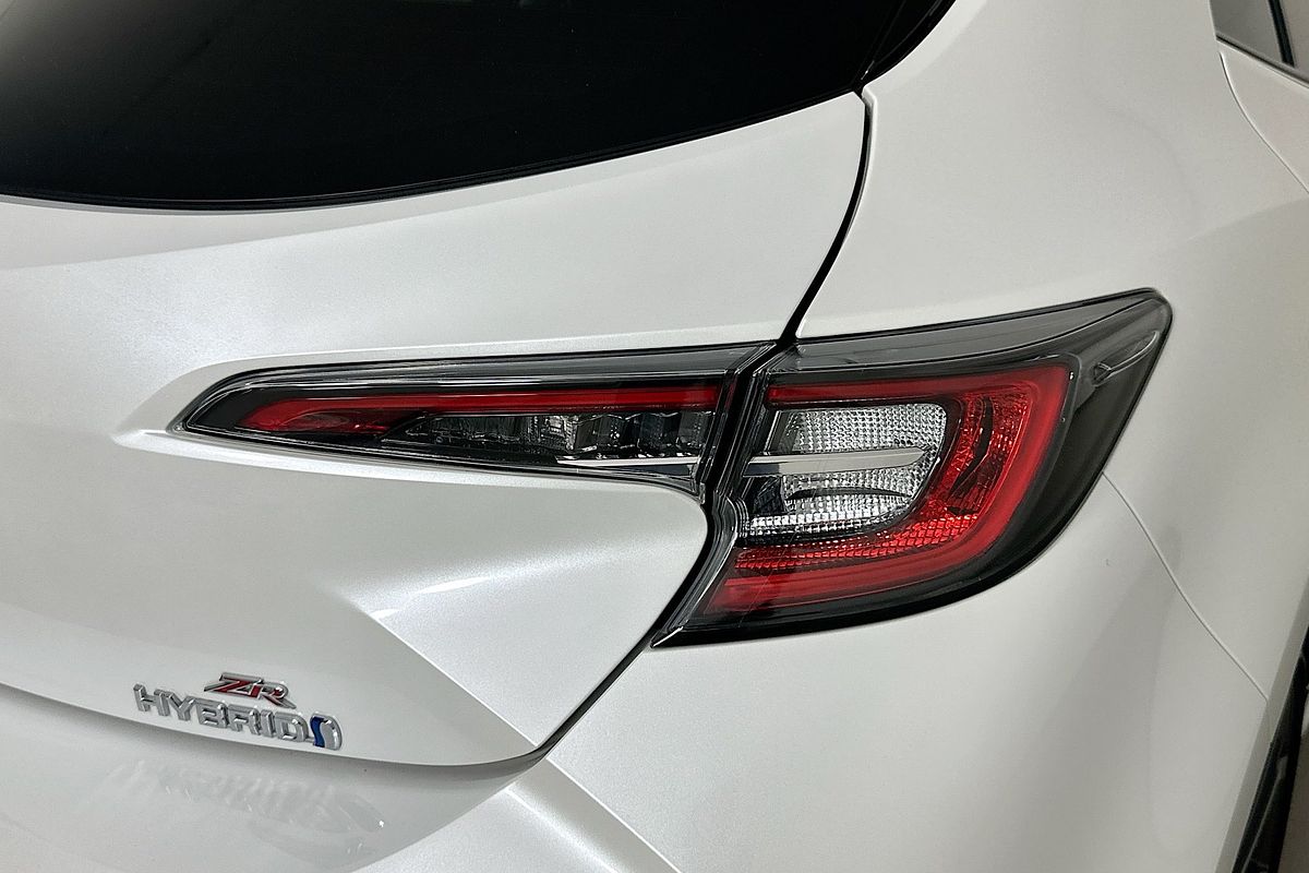2022 Toyota COROLLA ZR HYBRID ZWE211R