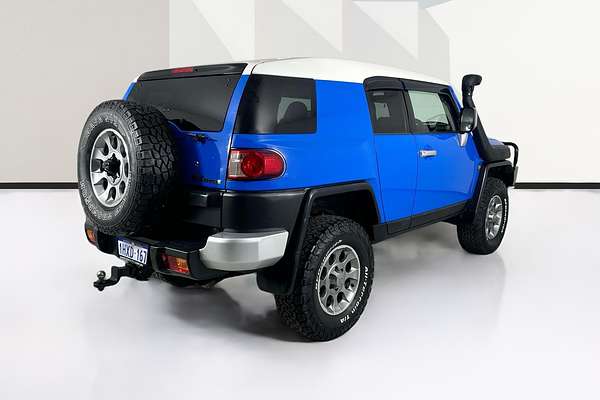 2011 Toyota FJ CRUISER  GSJ15R