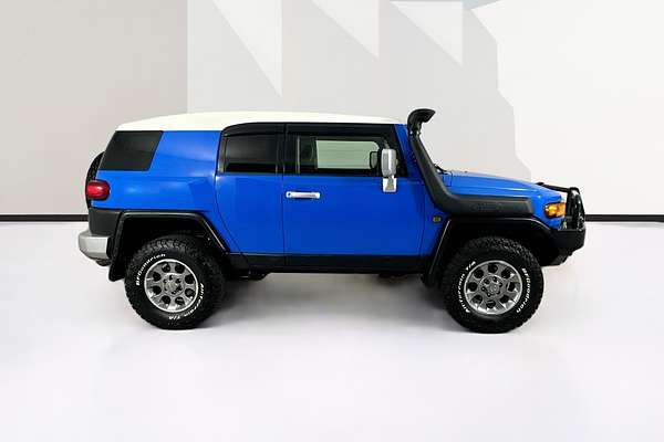 2011 Toyota FJ CRUISER  GSJ15R