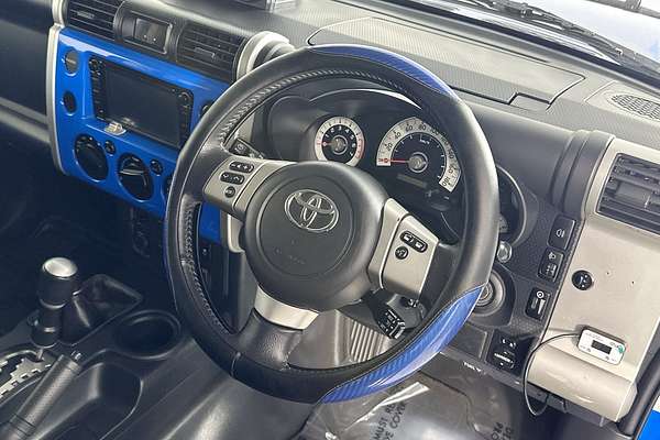 2011 Toyota FJ CRUISER  GSJ15R