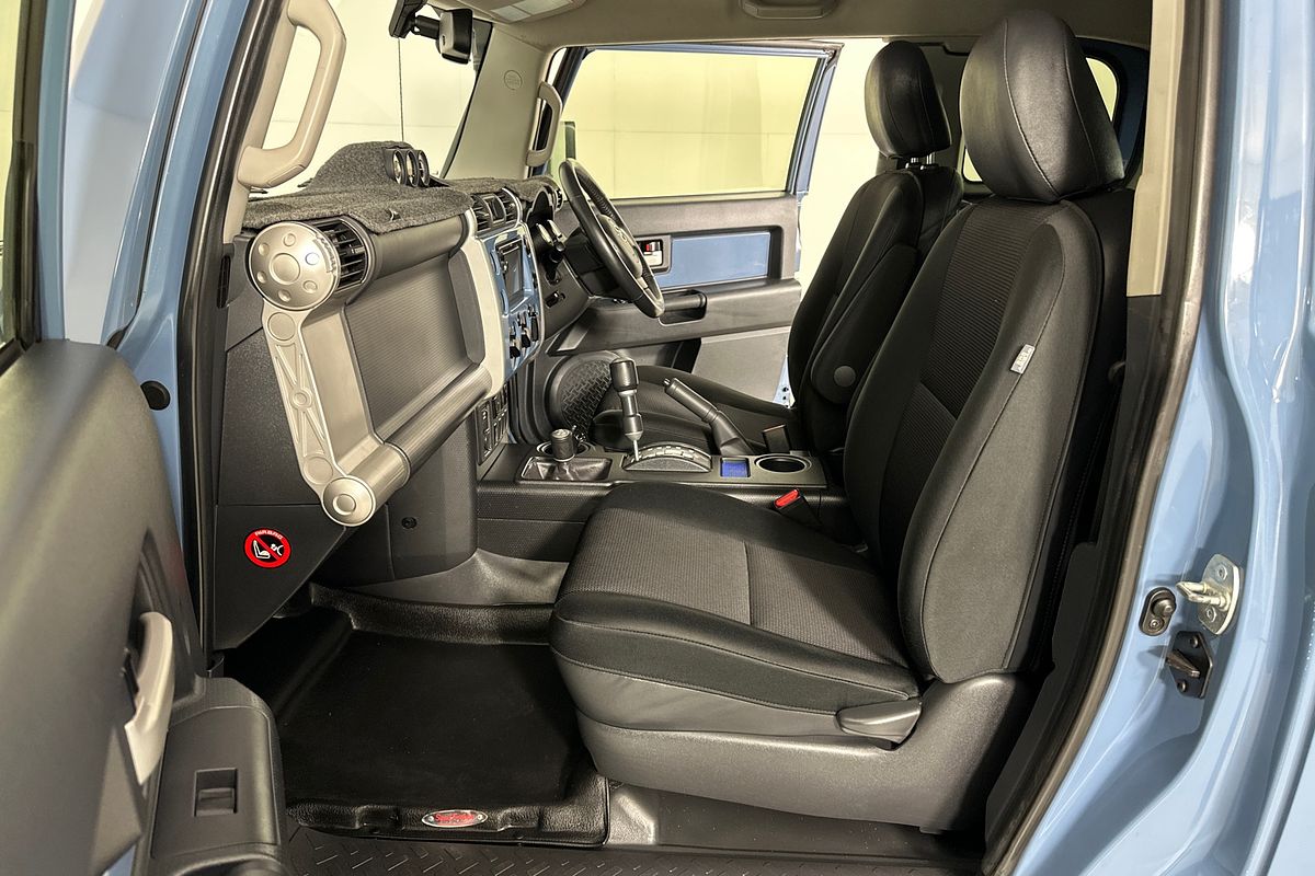 2016 Toyota FJ CRUISER  GSJ15R MY14