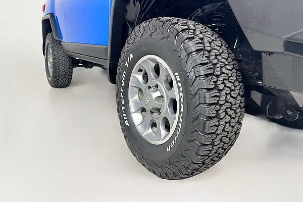 2011 Toyota FJ CRUISER  GSJ15R
