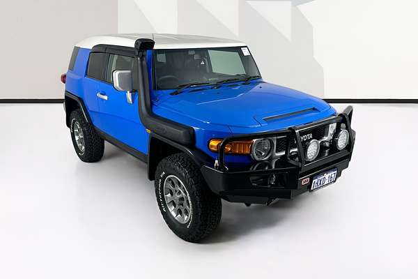 2011 Toyota FJ CRUISER  GSJ15R