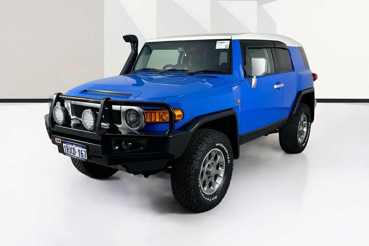 2011 Toyota FJ CRUISER  GSJ15R