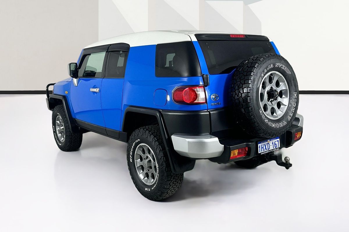 2011 Toyota FJ CRUISER  GSJ15R