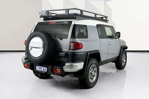 2013 Toyota FJ CRUISER  GSJ15R