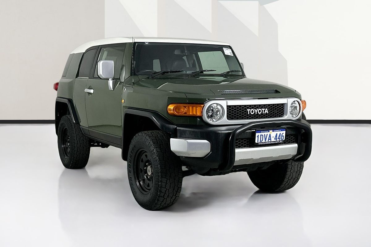 2012 Toyota FJ CRUISER  GSJ15R