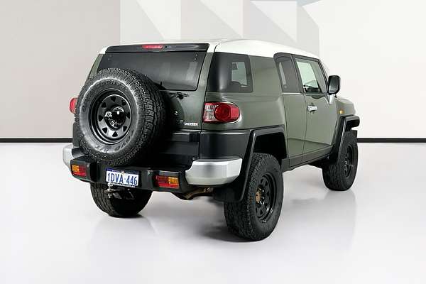 2012 Toyota FJ CRUISER  GSJ15R