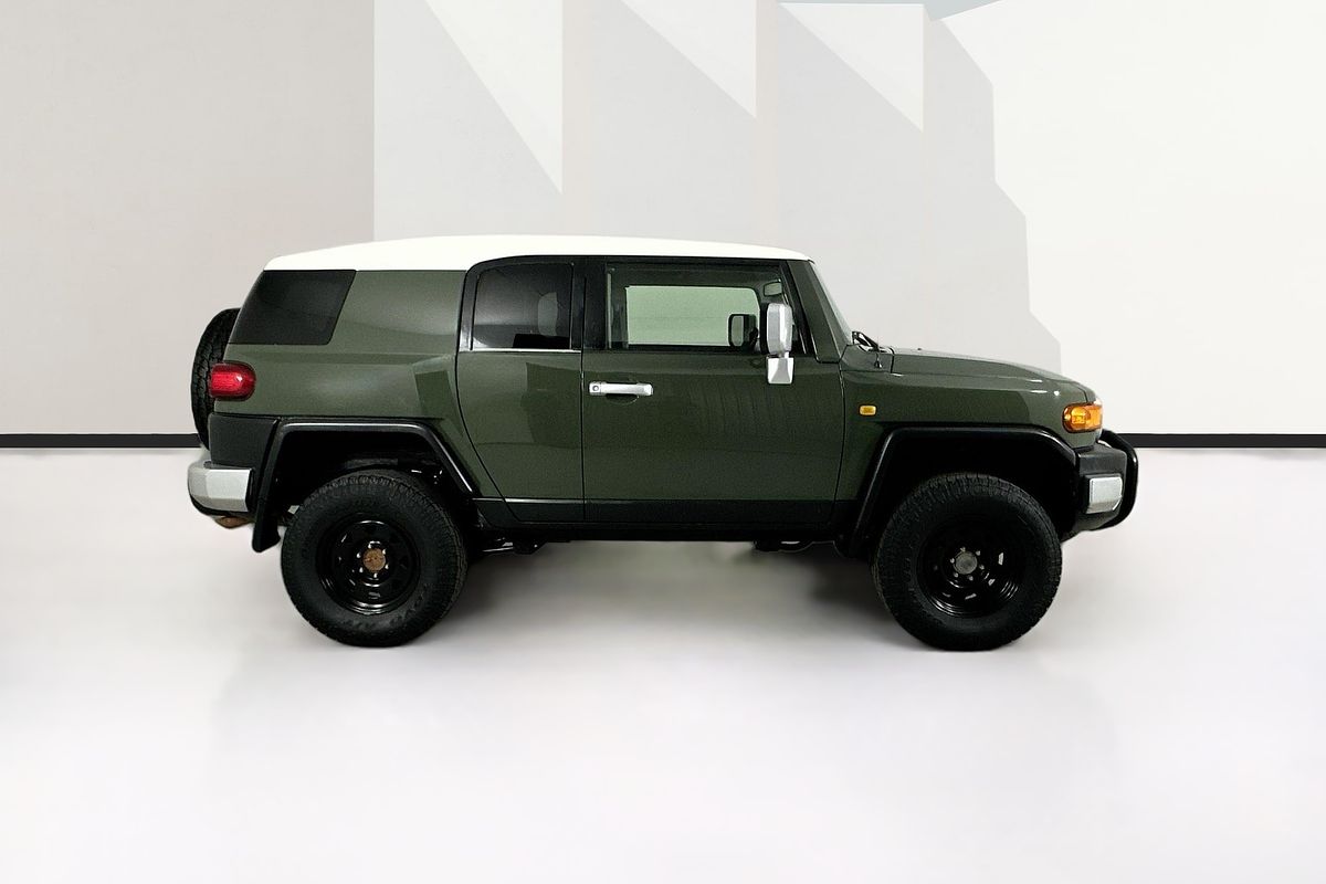 2012 Toyota FJ CRUISER  GSJ15R