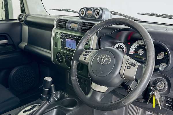 2012 Toyota FJ CRUISER  GSJ15R