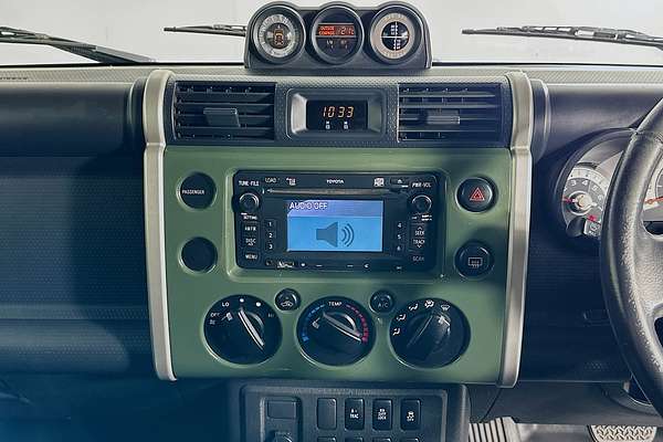 2012 Toyota FJ CRUISER  GSJ15R
