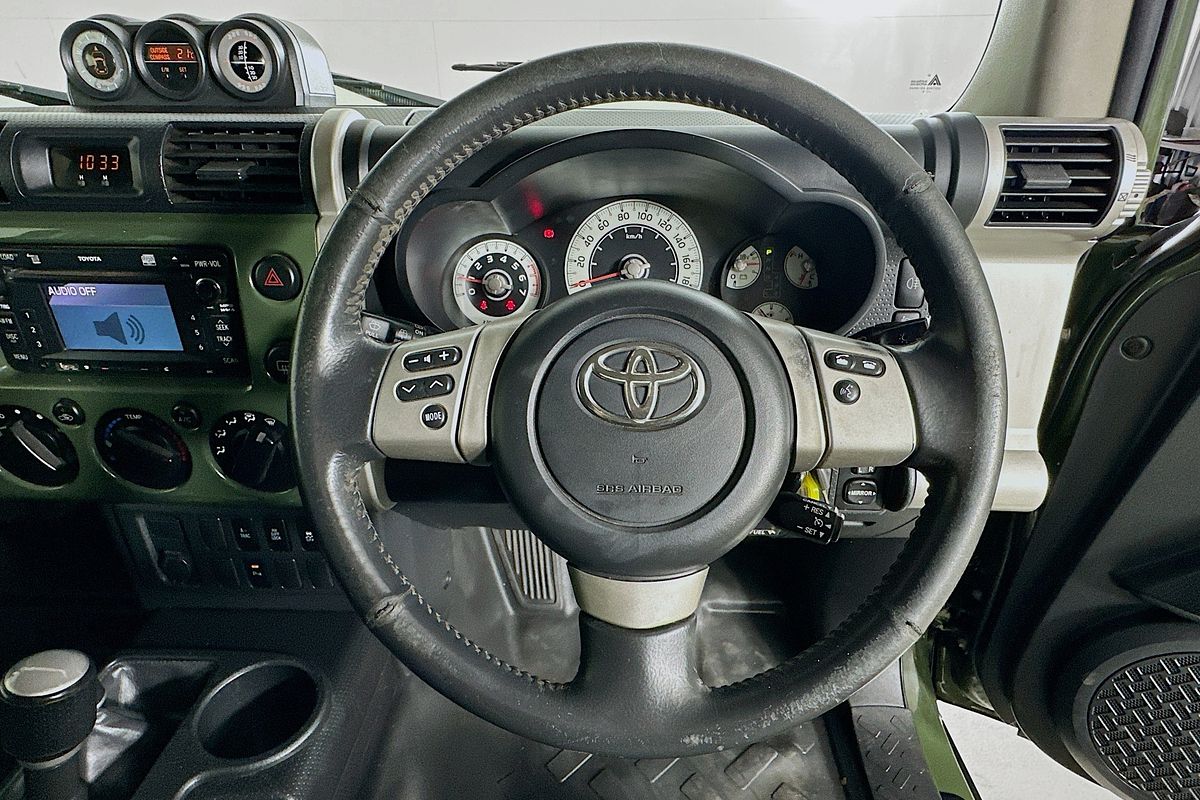 2012 Toyota FJ CRUISER  GSJ15R