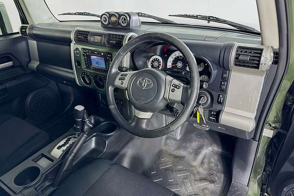 2012 Toyota FJ CRUISER  GSJ15R