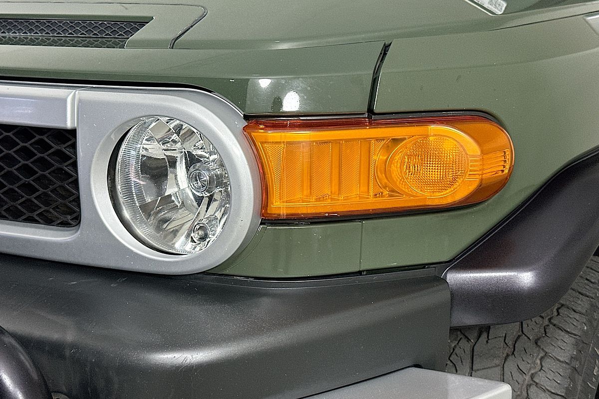 2012 Toyota FJ CRUISER  GSJ15R