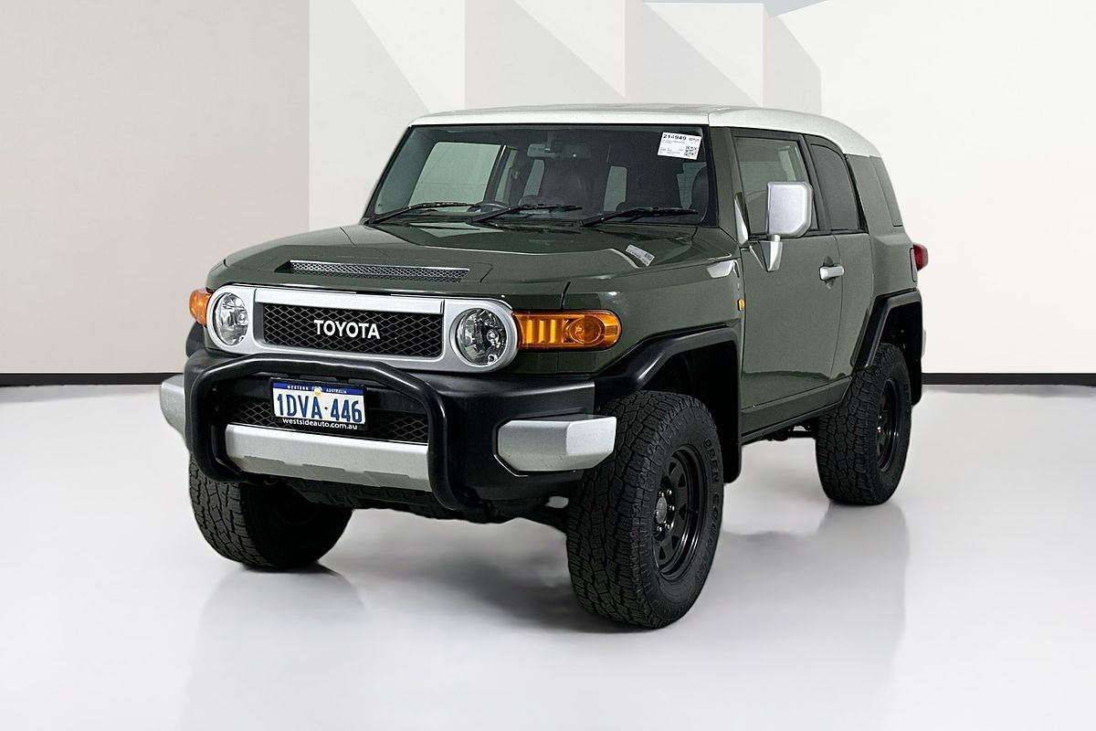 2012 Toyota FJ CRUISER  GSJ15R