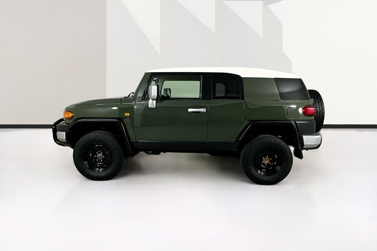 2012 Toyota FJ CRUISER  GSJ15R
