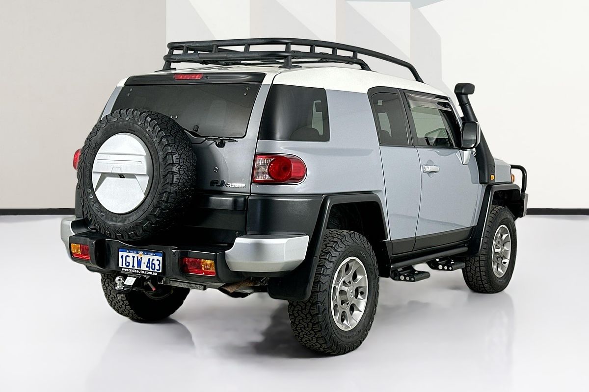 2012 Toyota FJ CRUISER  GSJ15R