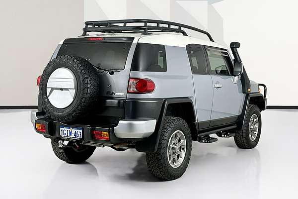2012 Toyota FJ CRUISER  GSJ15R