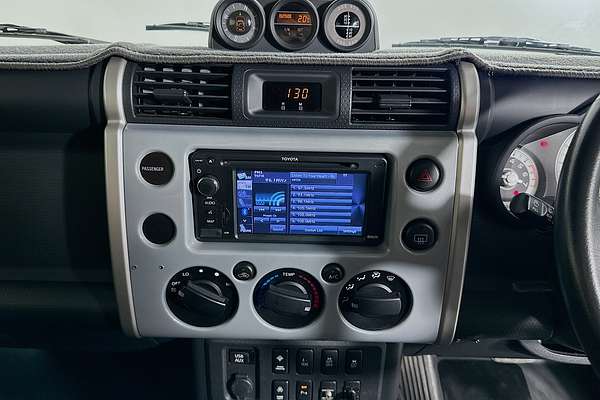 2012 Toyota FJ CRUISER  GSJ15R