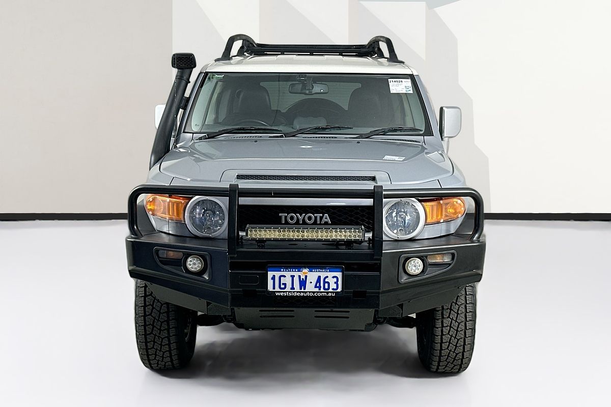 2012 Toyota FJ CRUISER  GSJ15R