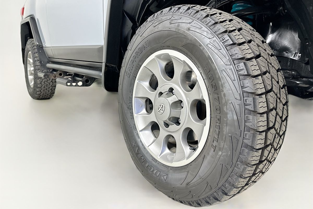 2012 Toyota FJ CRUISER  GSJ15R