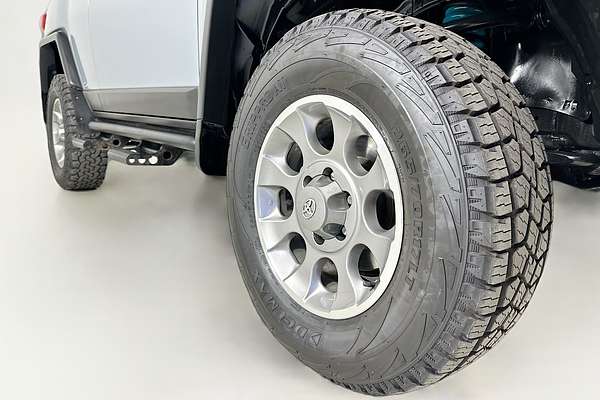 2012 Toyota FJ CRUISER  GSJ15R