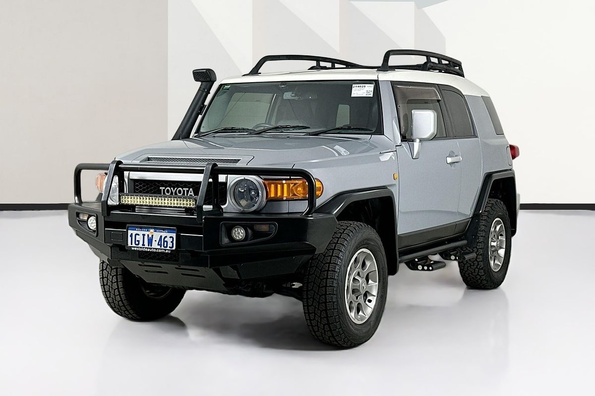 2012 Toyota FJ CRUISER  GSJ15R