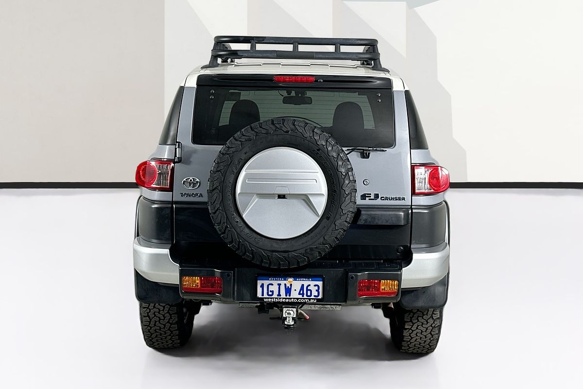 2012 Toyota FJ CRUISER  GSJ15R