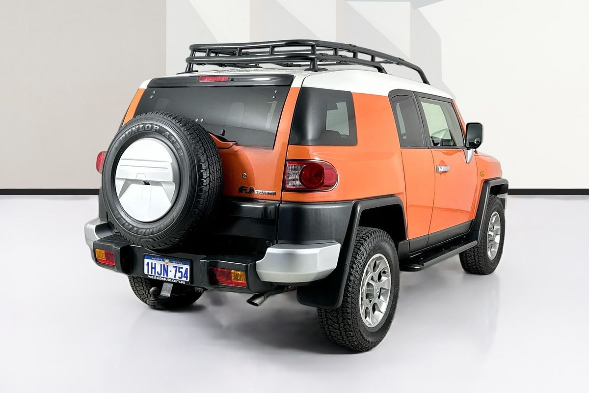 2012 Toyota FJ CRUISER  GSJ15R