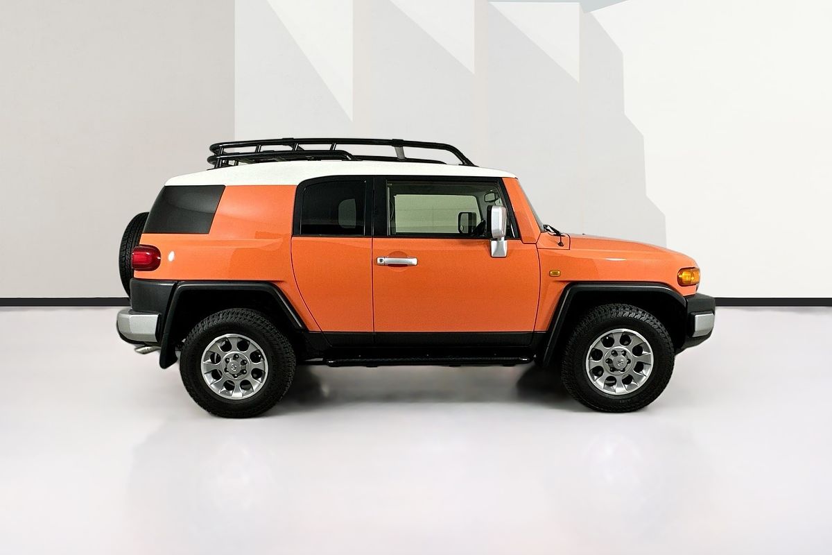 2012 Toyota FJ CRUISER  GSJ15R