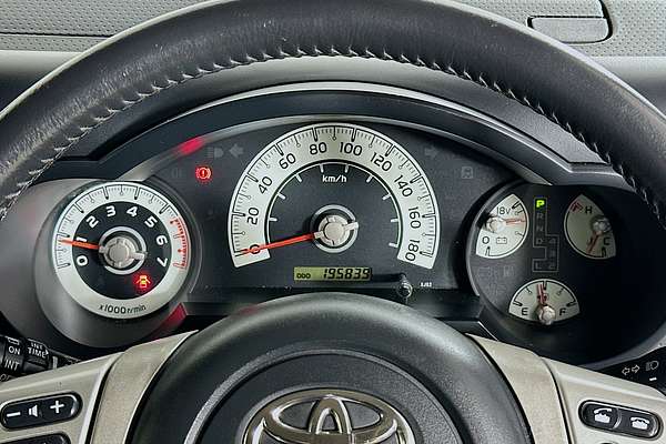 2012 Toyota FJ CRUISER  GSJ15R