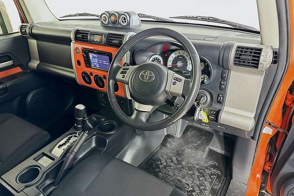 2012 Toyota FJ CRUISER  GSJ15R