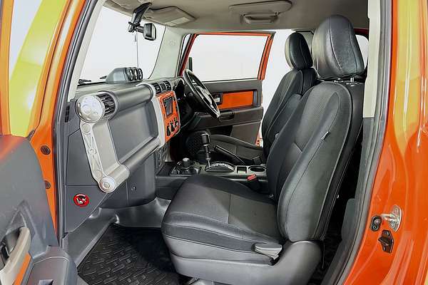 2012 Toyota FJ CRUISER  GSJ15R