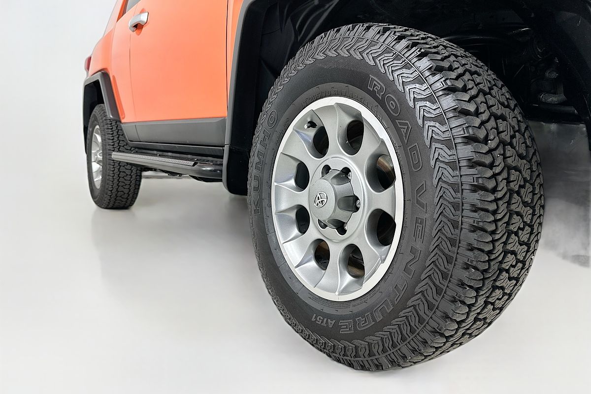 2012 Toyota FJ CRUISER  GSJ15R