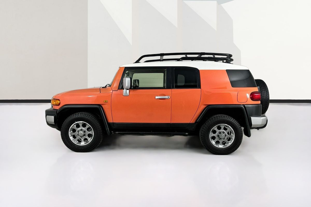2012 Toyota FJ CRUISER  GSJ15R