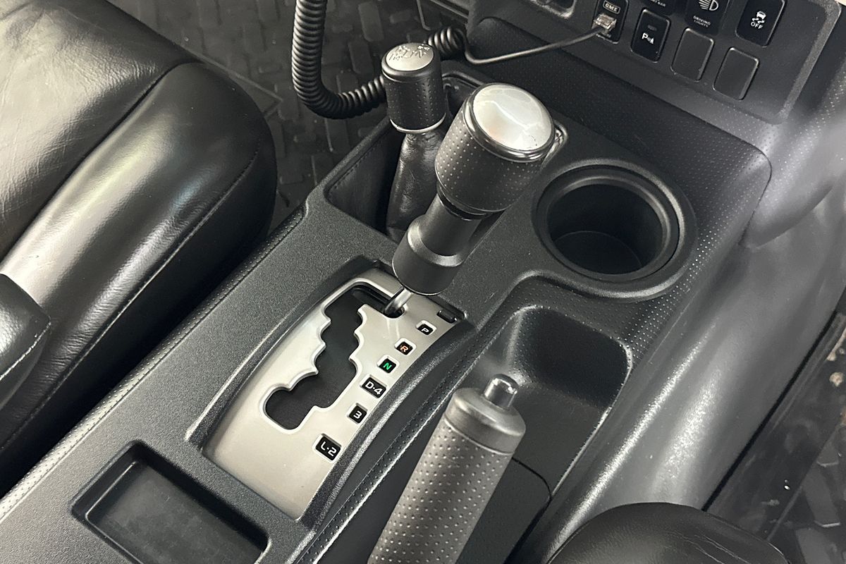 2013 Toyota FJ CRUISER  GSJ15R