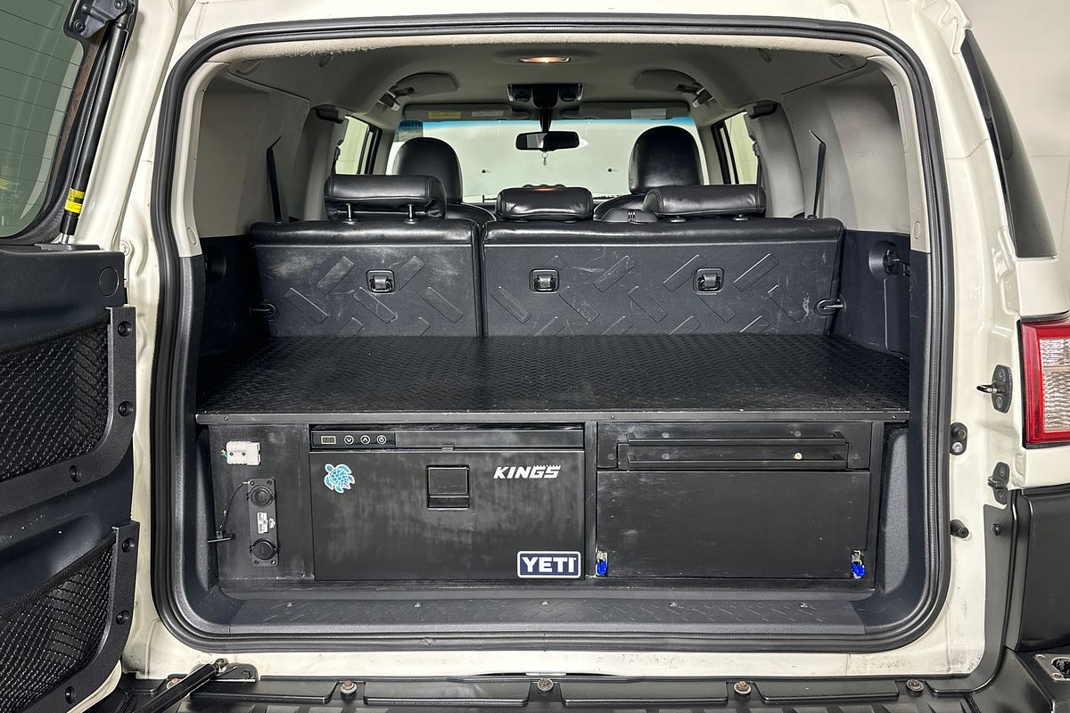 2013 Toyota FJ CRUISER  GSJ15R