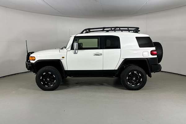 2013 Toyota FJ CRUISER  GSJ15R