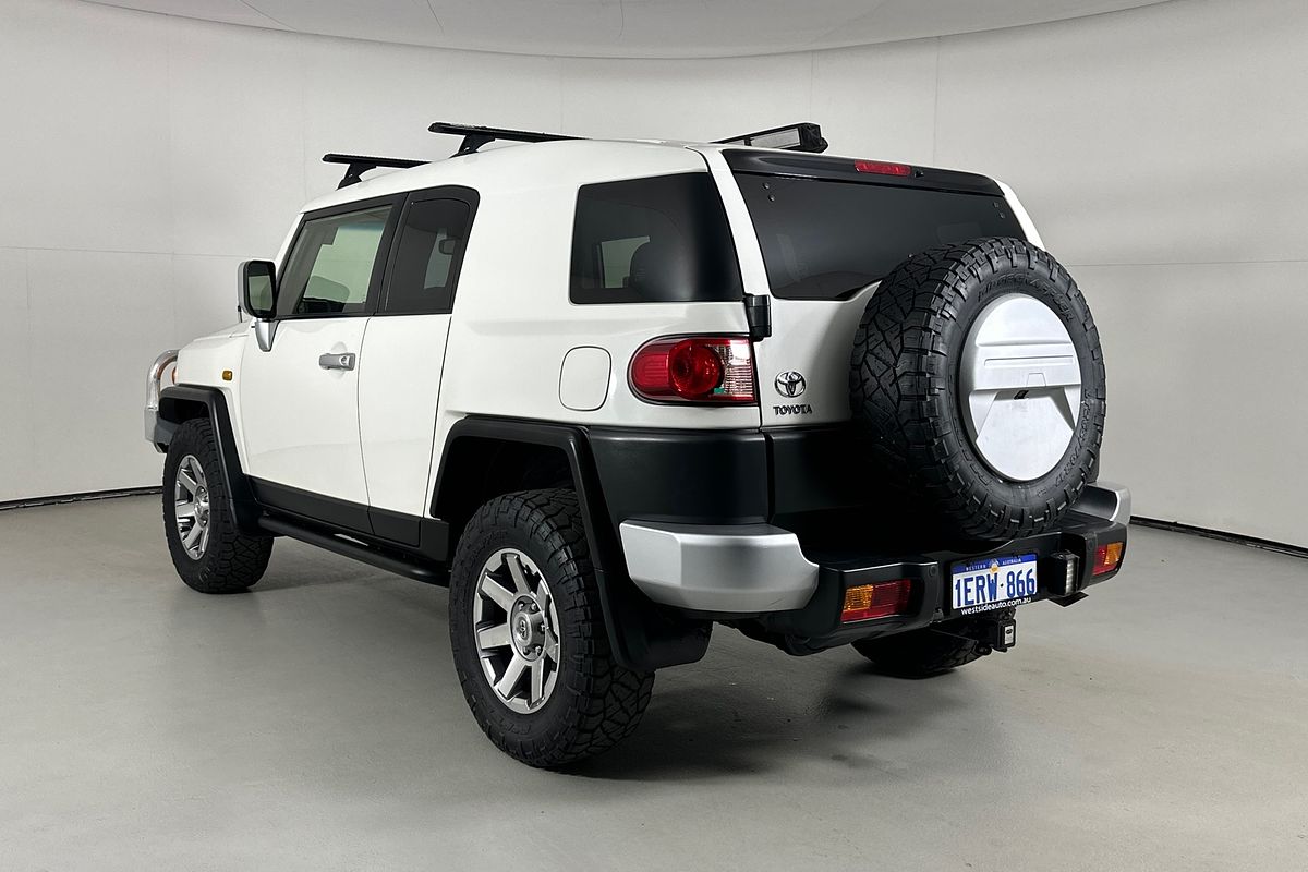 Vehicle photo 5