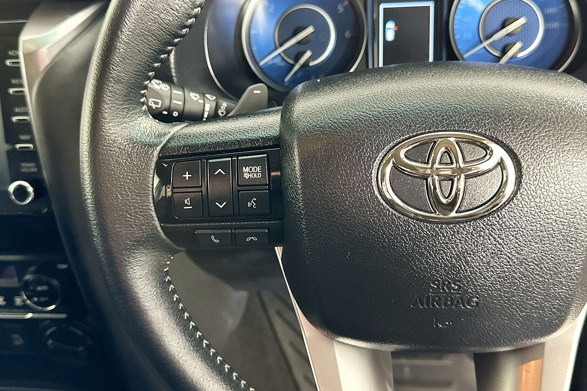 2024 Toyota FORTUNER GXL PREMIUM INTERIOR GUN156R