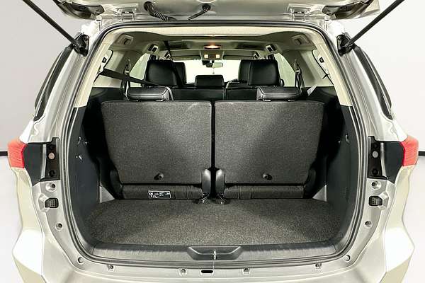 2024 Toyota FORTUNER GXL PREMIUM INTERIOR GUN156R