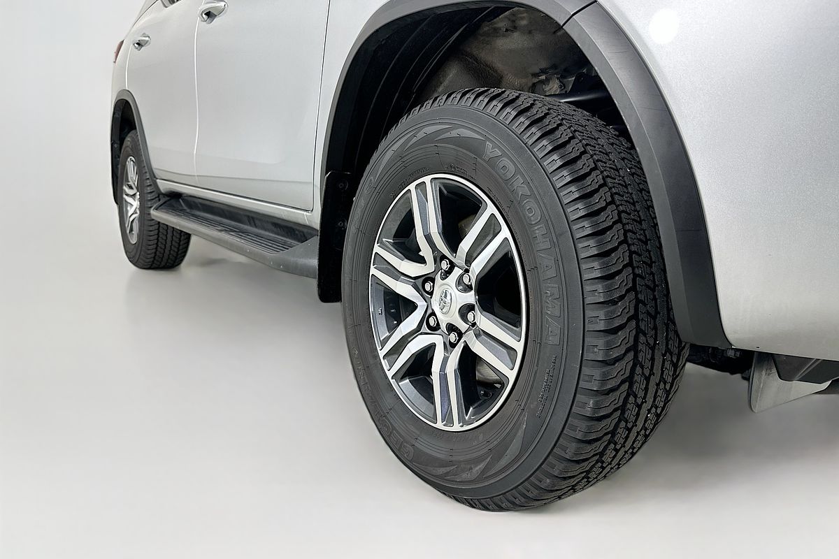 2024 Toyota FORTUNER GXL PREMIUM INTERIOR GUN156R