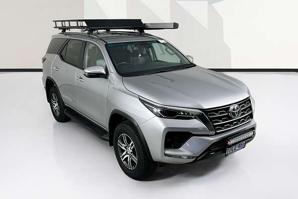 2024 Toyota FORTUNER GXL PREMIUM INTERIOR GUN156R
