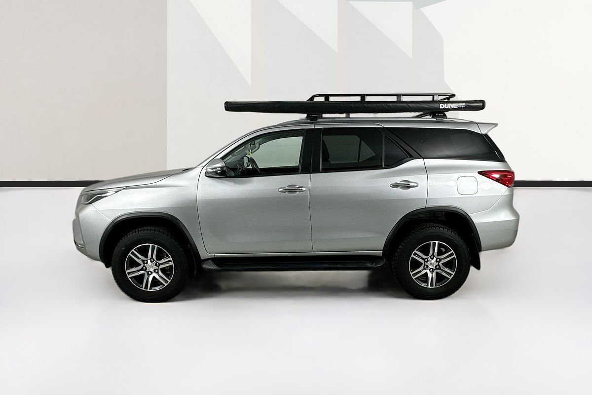 2024 Toyota FORTUNER GXL PREMIUM INTERIOR GUN156R