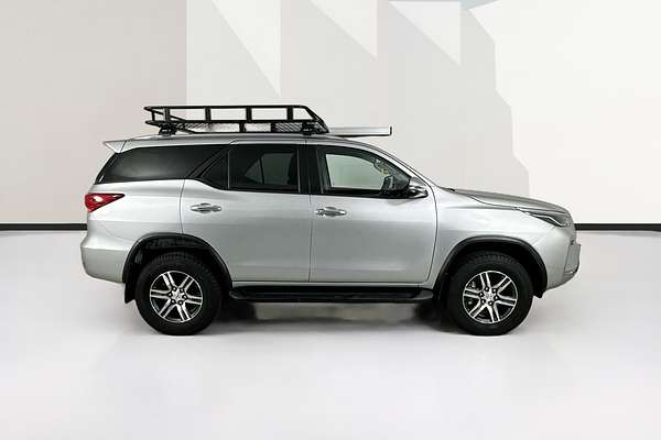 2024 Toyota FORTUNER GXL PREMIUM INTERIOR GUN156R