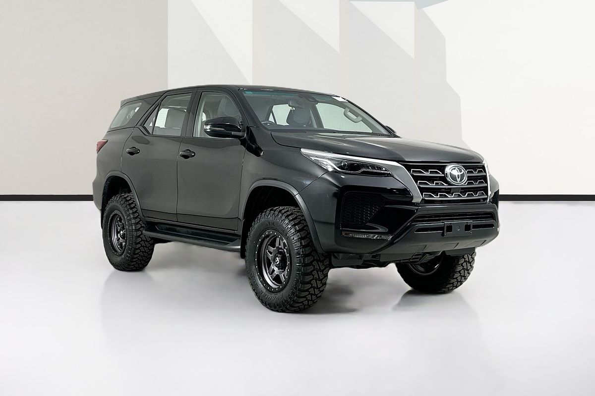 2023 Toyota Fortuner GX GUN156R